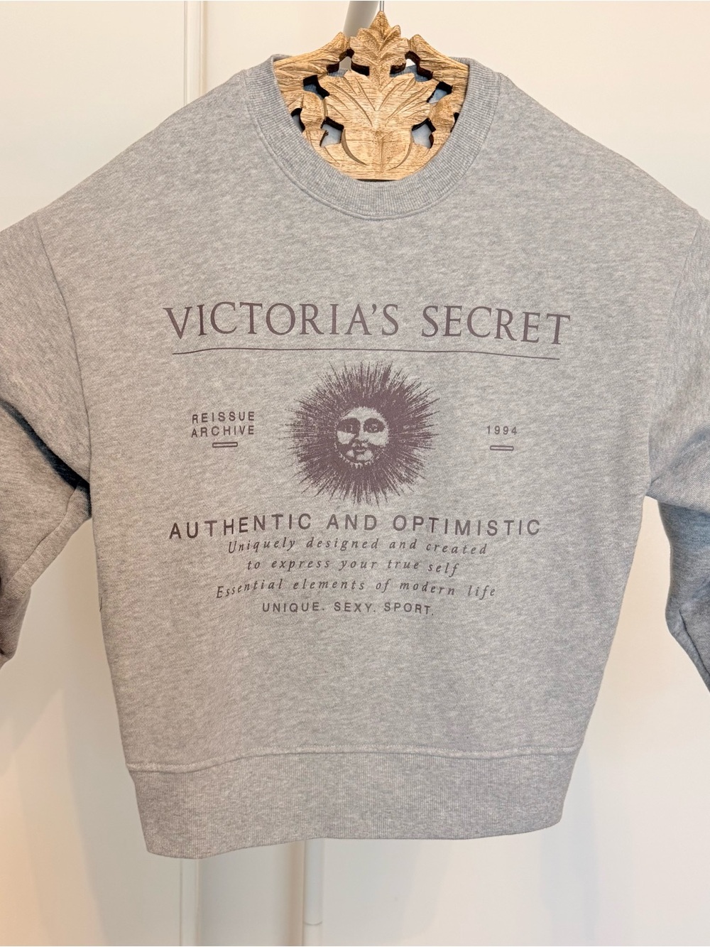 VICTORIA’S SECRET REISSUE ARCHIVE 1994 CREWNECK